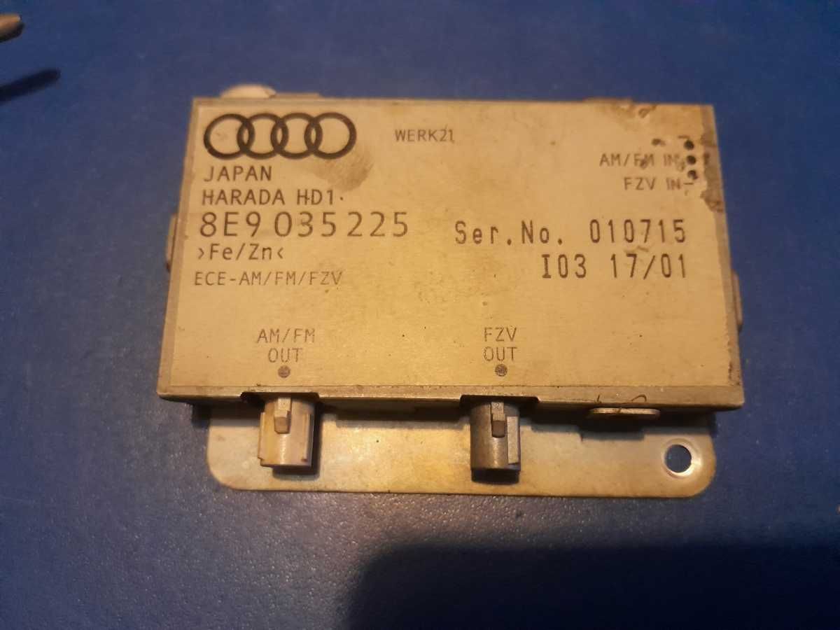 Wzmacniacz antenowy anteny Audi A4 B6 8E9'035'225 225P 8E0'035456B