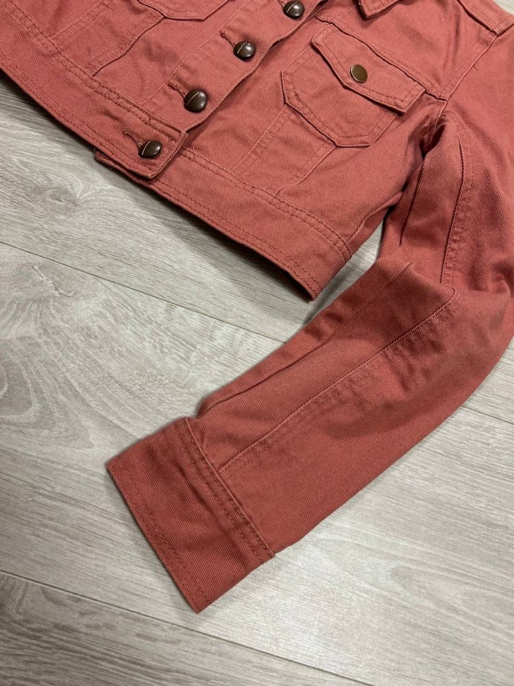Женская джинсовка укороченая джинсовая куртка Levis