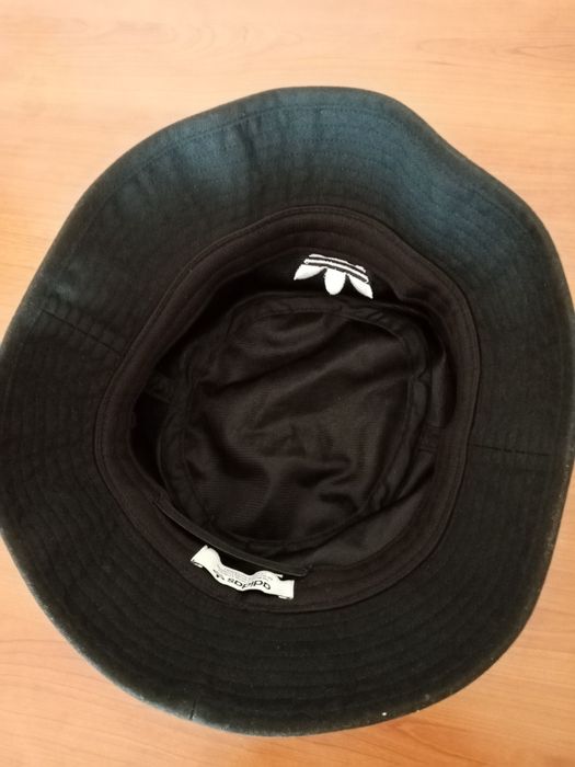 Bucket  Hat Adidas (chapéu)