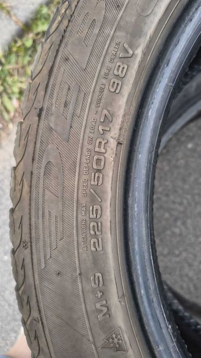 Opony zimowe Dębica 225/50R17 98V 1322
