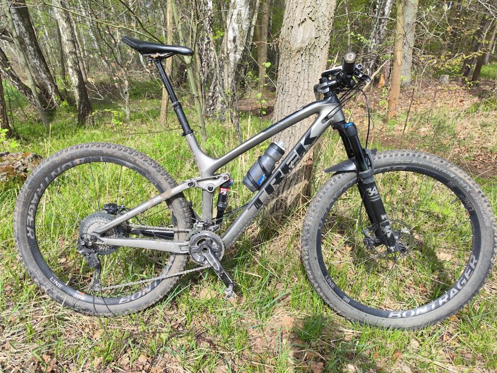 Trek fuel carbon ex 9.8 z 2018 roku.