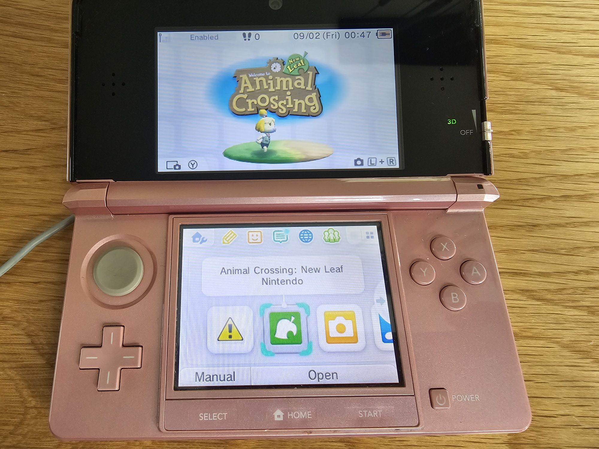 Nintendo 3ds z grami Anima crossing, professor Layton i Mahjong