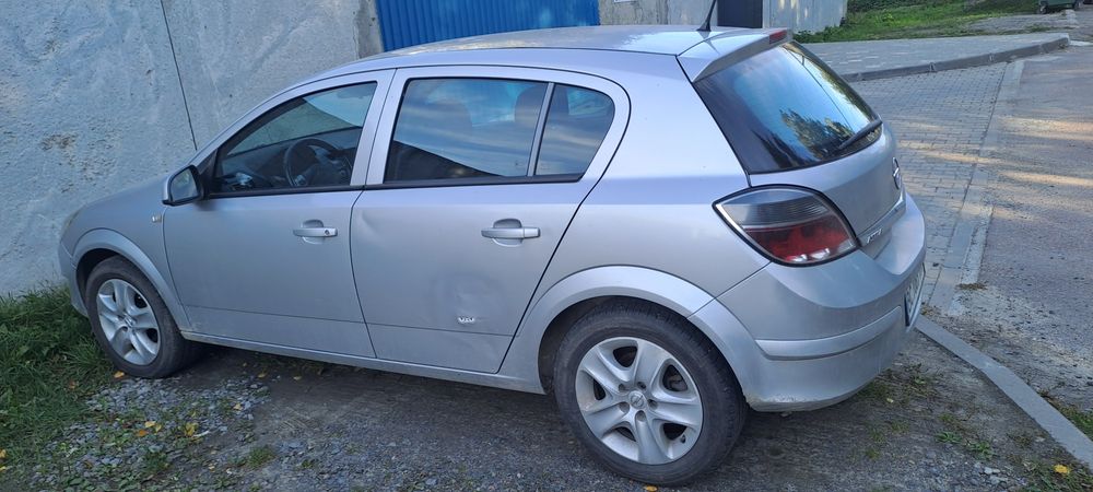 Автомобіль Opel astra H