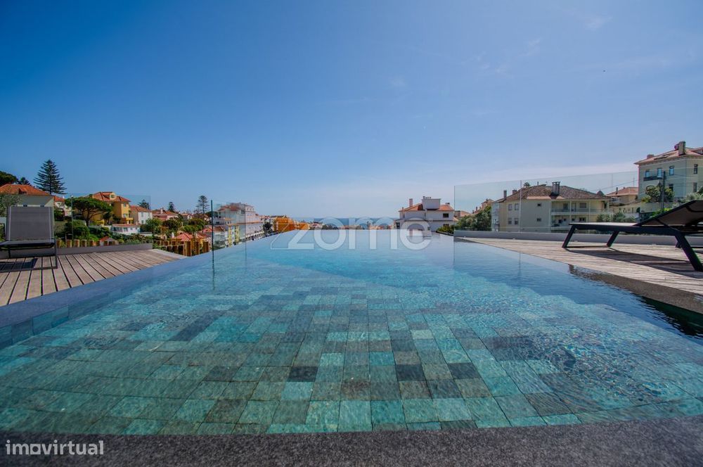 Apartamento T4 RC com Jardim Privativo