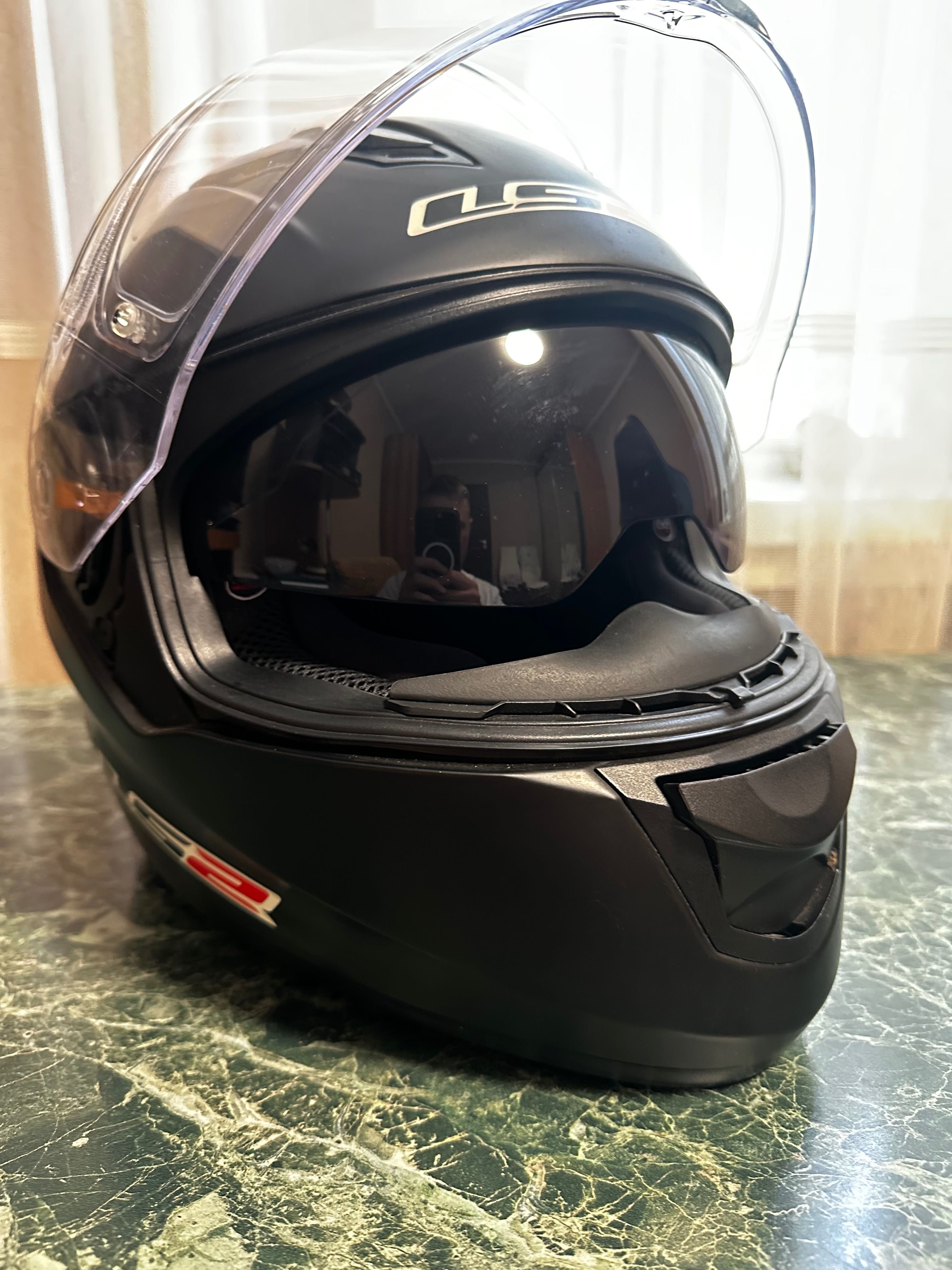 Мотошолом LS2 FF320