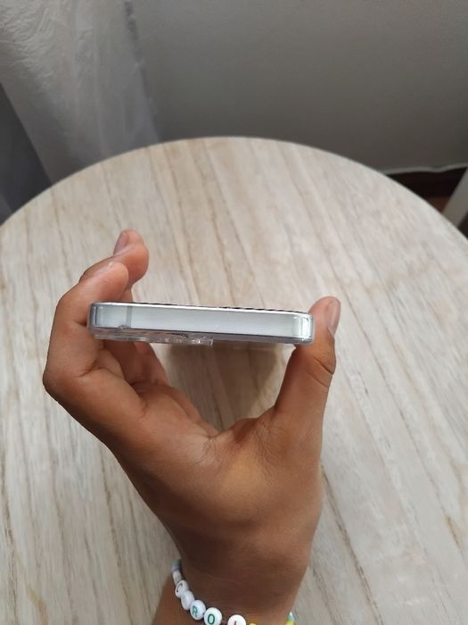 Iphone 16e bateria 100% , valor negociável