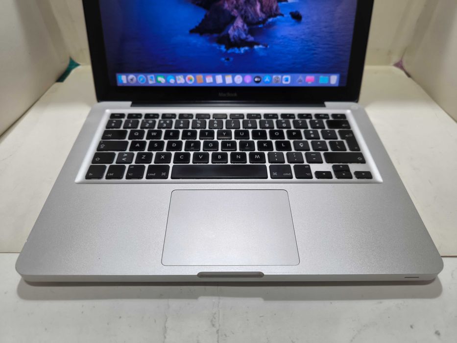 Apple Macbook Pro 13 SSD 128GB 8GB ram