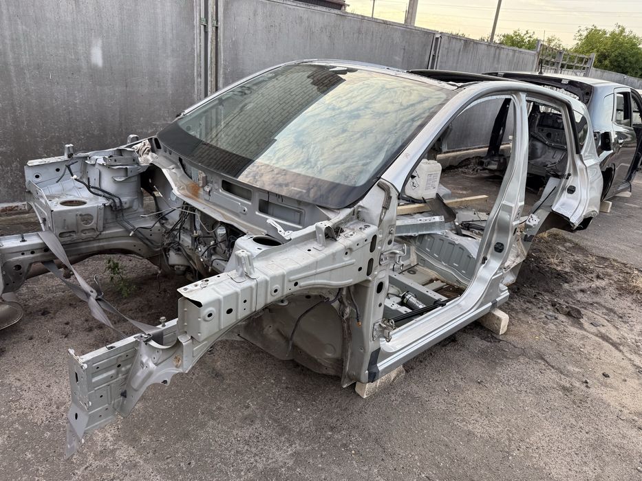 Кузов четверть криша Qashqai j10 j10+2 порезка лонжерон стойка поріг