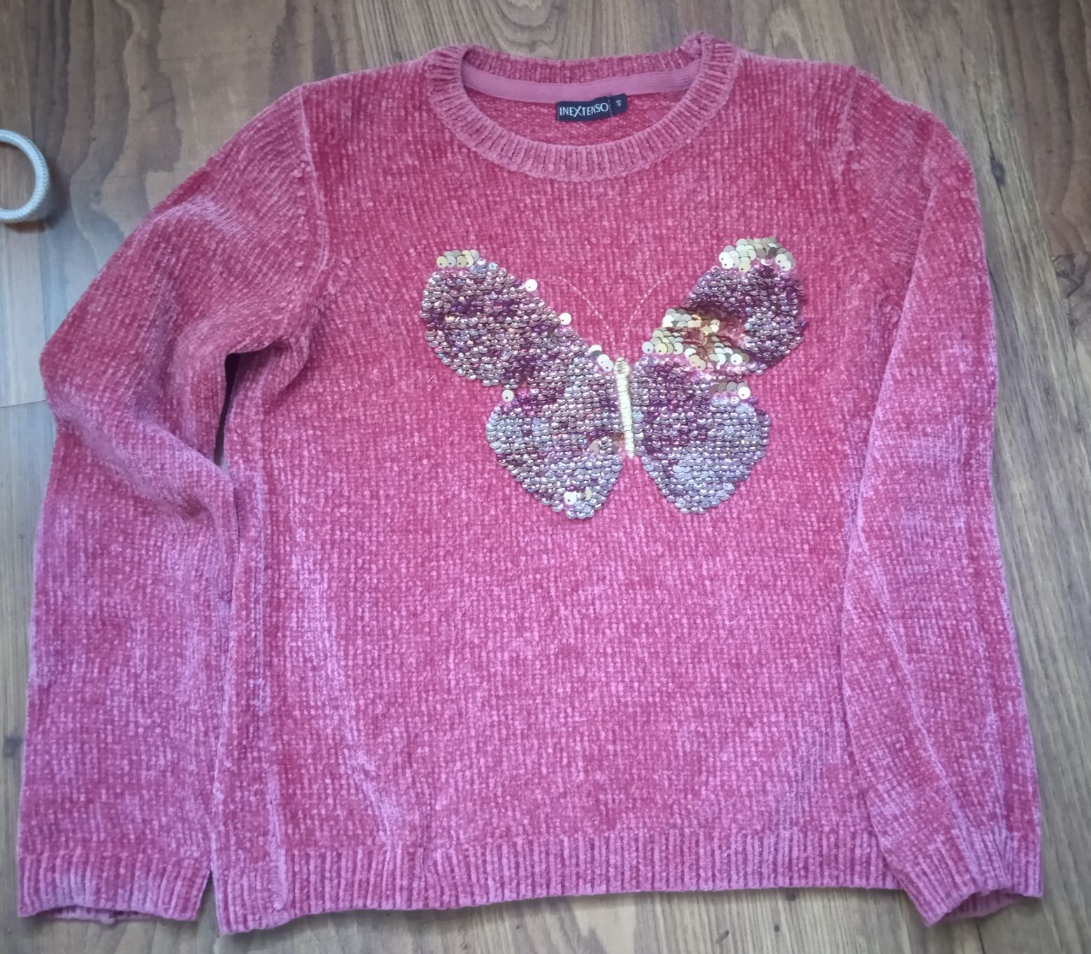 Cieplutki sweter z aplikacją, 10 lat