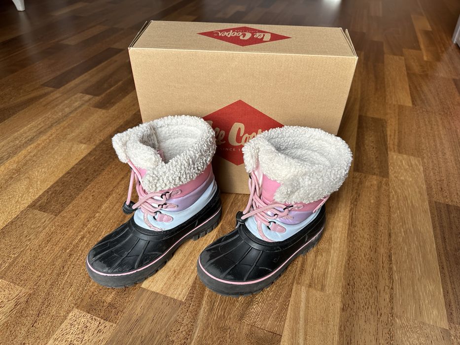 Nieprzemakalne śniegowce ocieplane futerkiem Lee Cooper