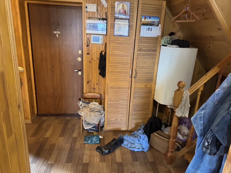 Продам окремий будинок на 20 сотках,в Гостомелі,будинку 7 років.