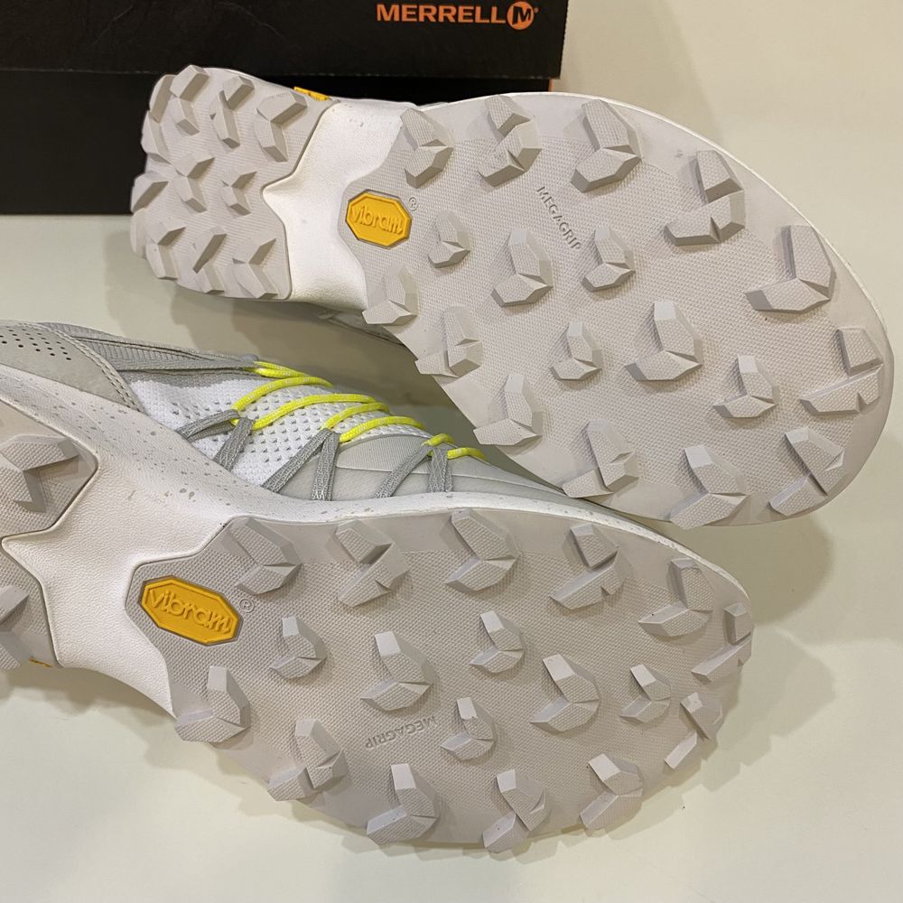 Merrell .  Кросівки  жіночі.  Оригінал.  Розмір  39.