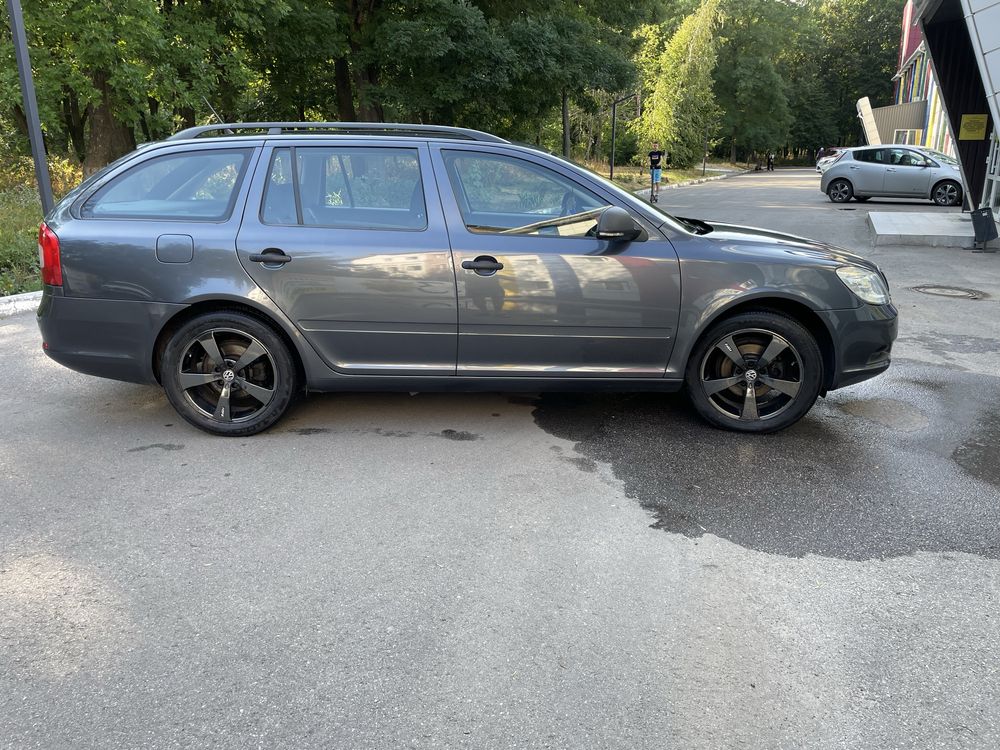 Skoda Octavia a 5 TSI 122 к.с