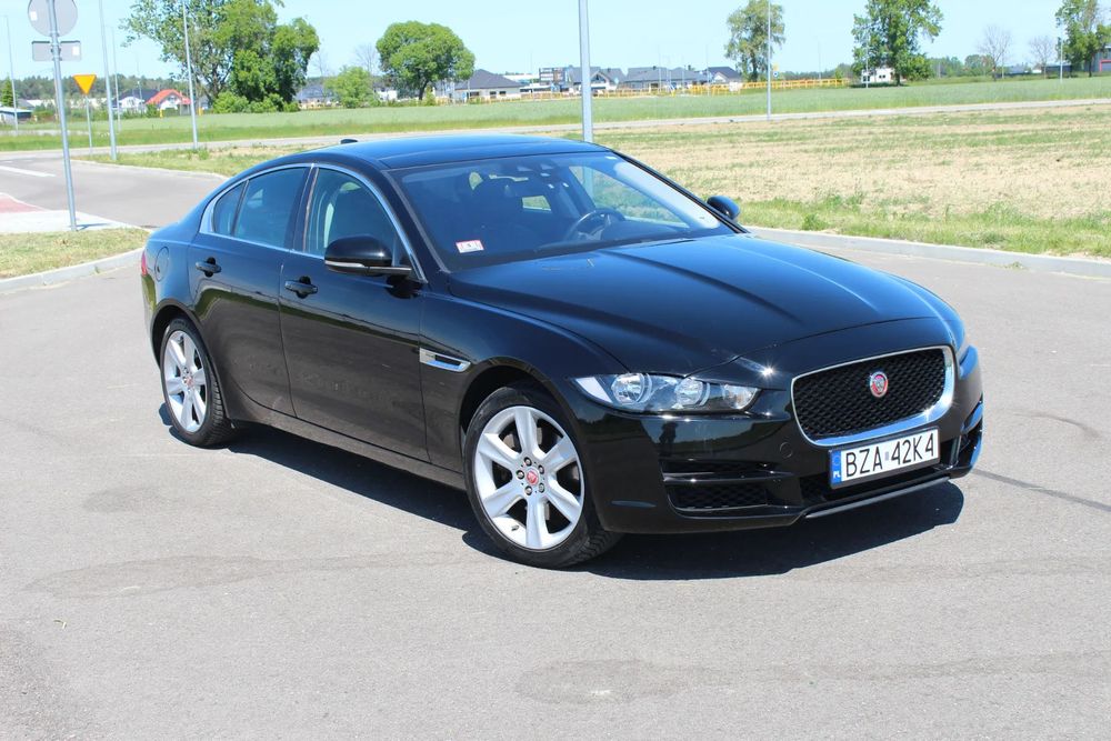 Jaguar XE Jaguar XE 25T, 4x4 AWD Prestige 250km benzyna