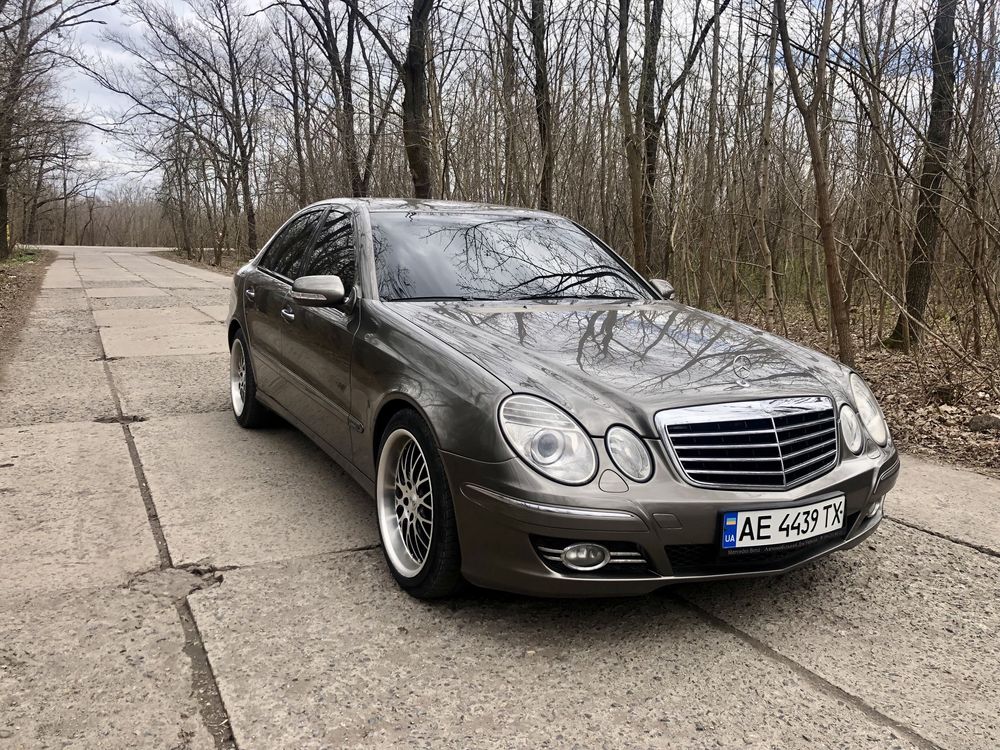 Mercedes-Benz w211