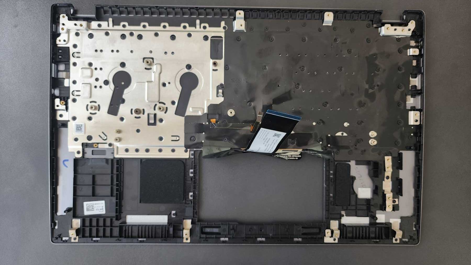 Разборка Acer Swift 3 и Dell Inspiron 5720. Остатки.