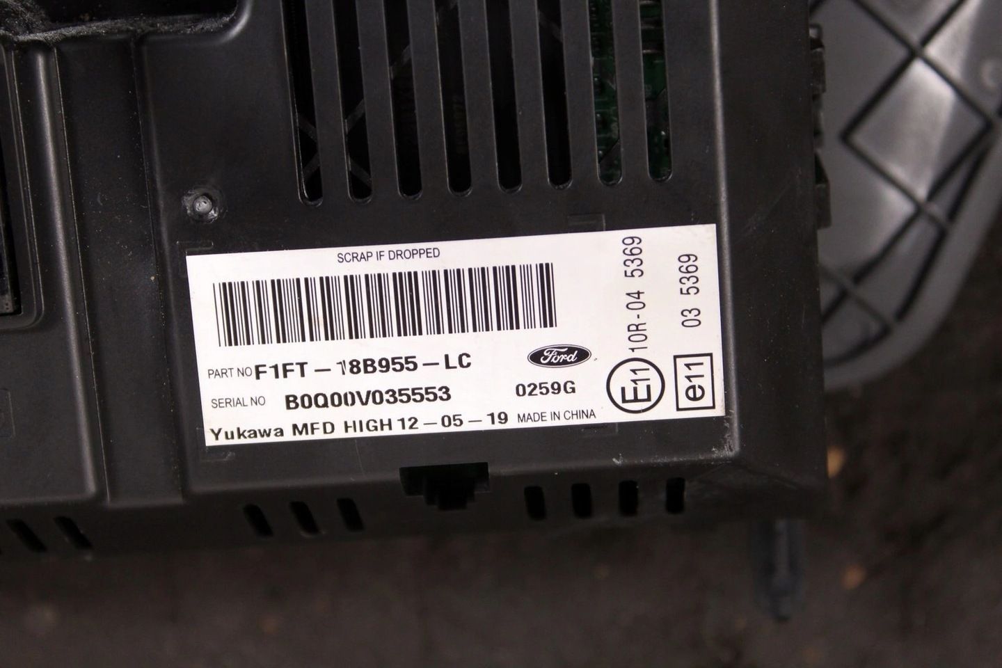 WYŚWIETLACZ RADIA KUGA F1FT-18B955-LC
