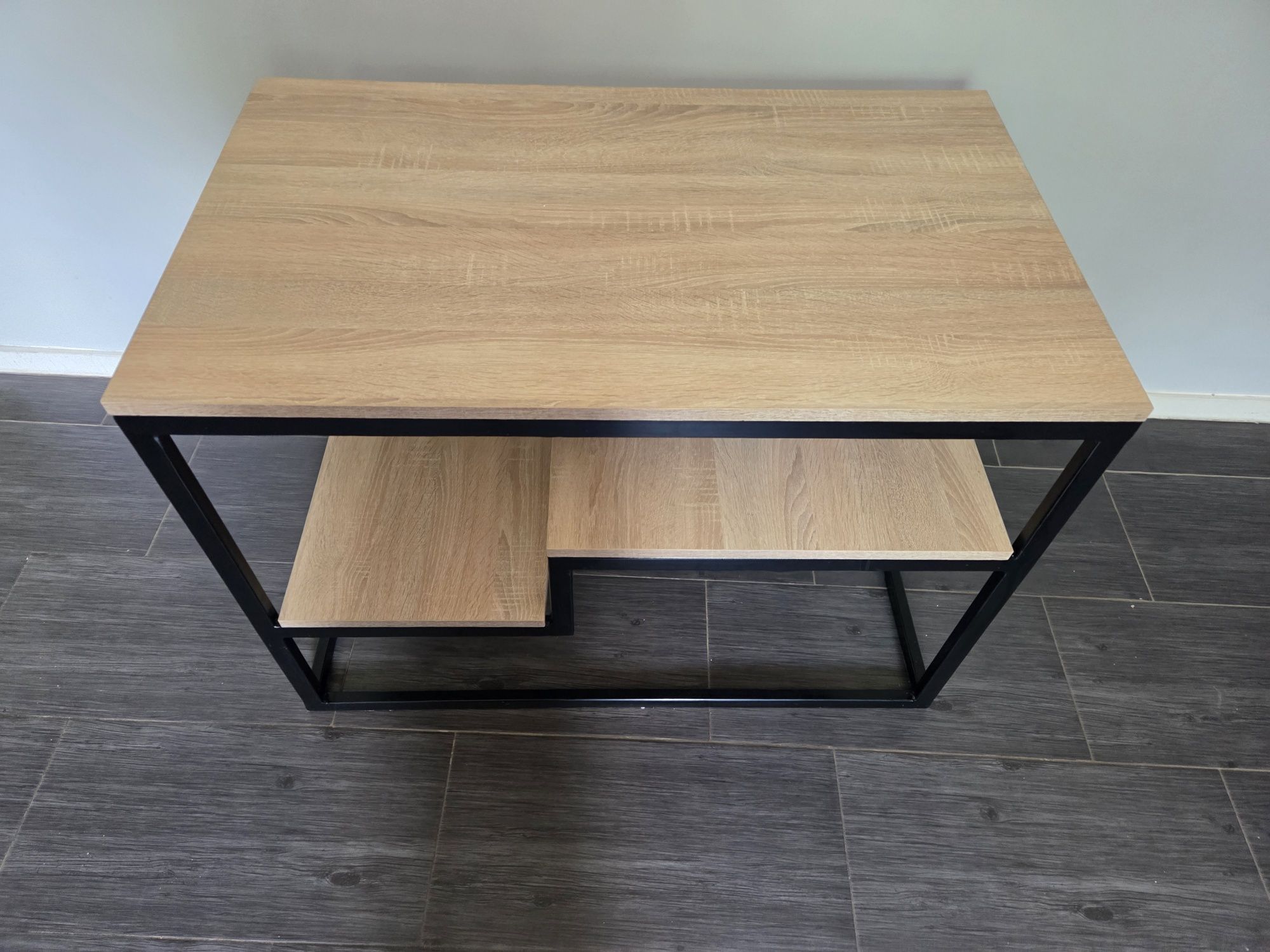 Stół w stylu loft