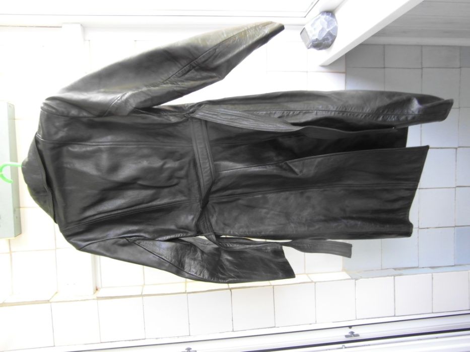 Пальто женское из натуральной кожи р.44-46
