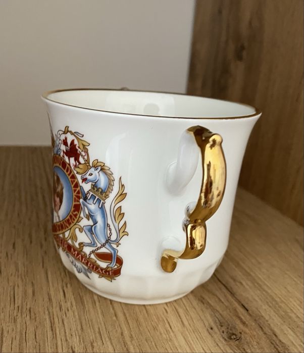 Порцелянова чашка колекційна Царське весілля