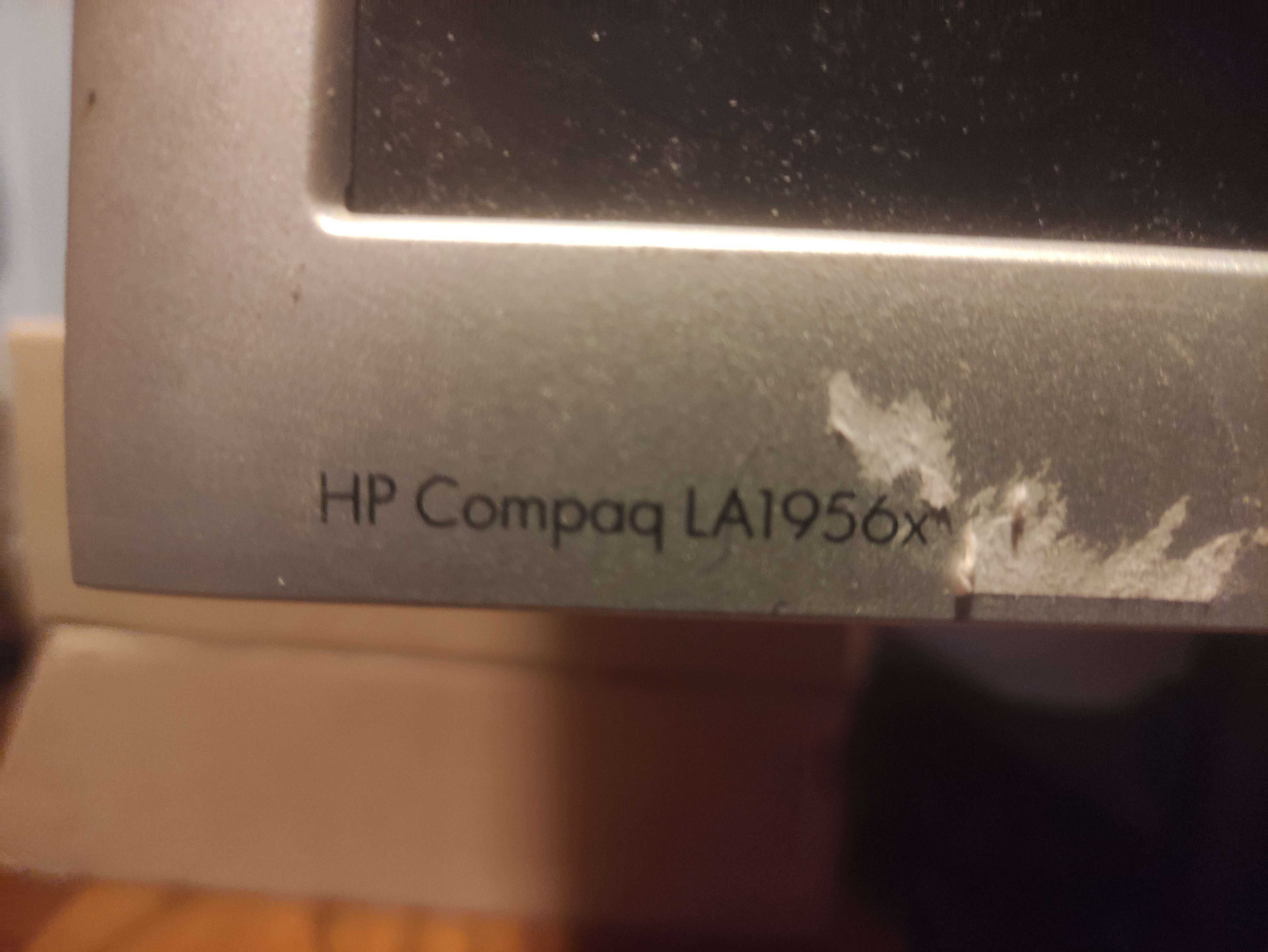 Monitor 19 Cali, HP Compaq LA1956x, 4:3, Sprawny, z kablami