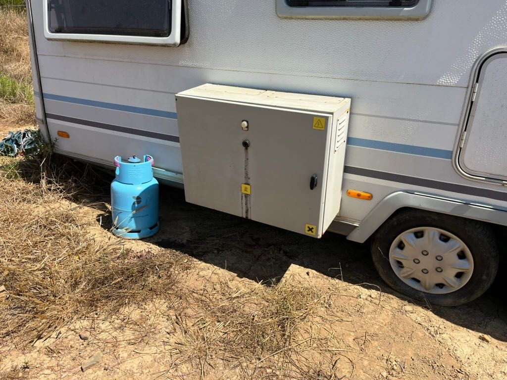 Knaus Azur 590 - Unique Family Caravana