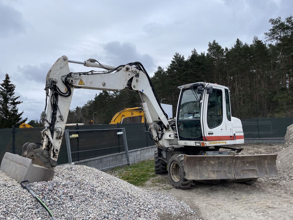 Prace ziemne,usługi koparko-ładowarką volvobl71 Jcb4cx rotolit,koparka