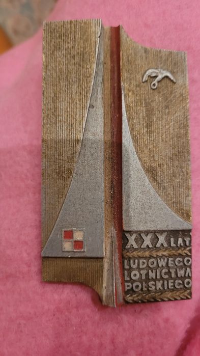 Odznaka pamiątkowa  XXXlat lotnistwa polskiego