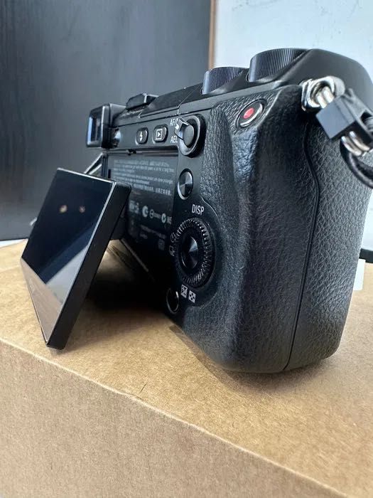 Aparat Sony Nex 7  z Obiektywem Sony 18-55 OSS (3.5-5.6) E-Mount