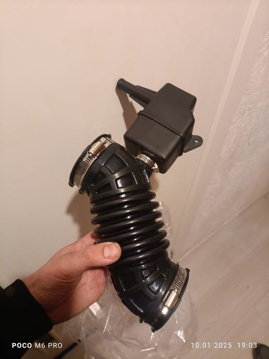 Патрубок повітряний.  MR20 бензин Nissan Qashqai, X-Trail. 16576-JG00A