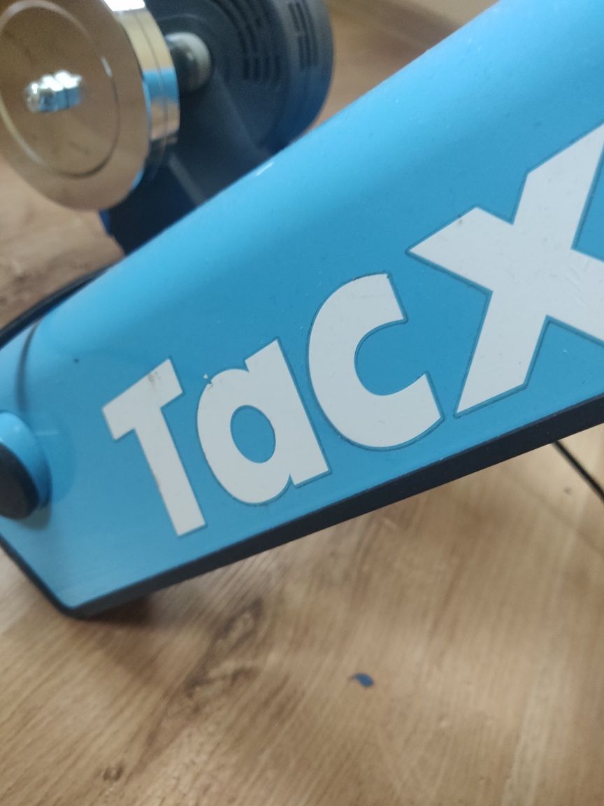 Trenażer Tacx + opona Schwalbe