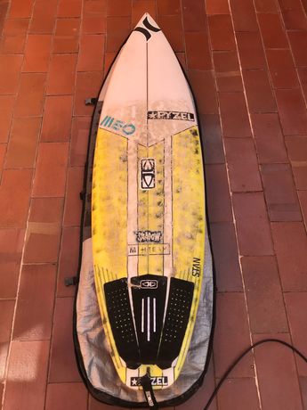 Prancha de surf Pyzel 6’0 com 29L