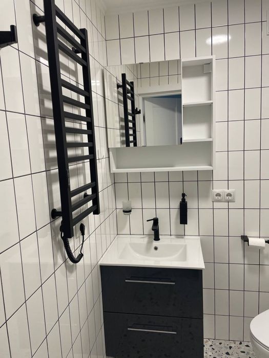 Таунхаус Aura Village, Віта Поштова