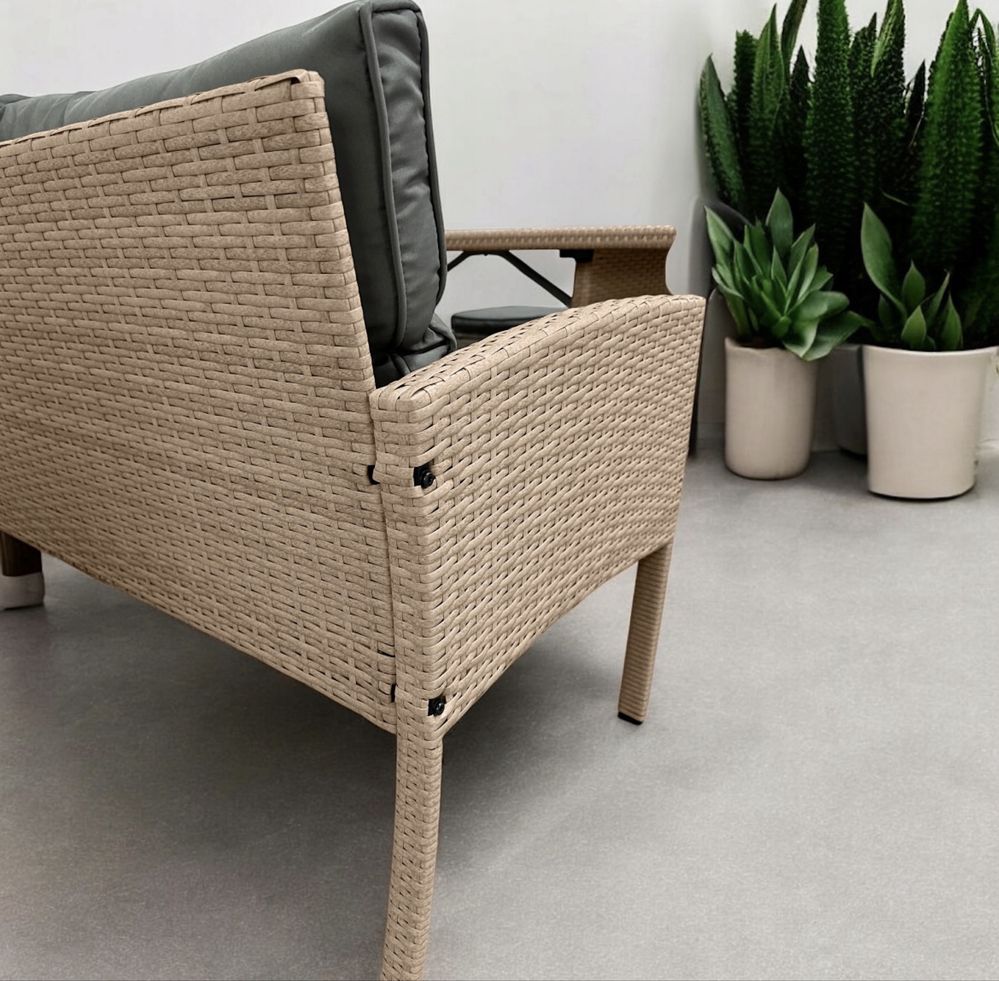 Zestaw mebli technorattan kolory sofa fotele stół