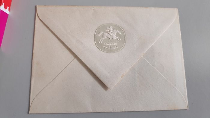 Selo Padre Cruz e envelope - Edição CTT