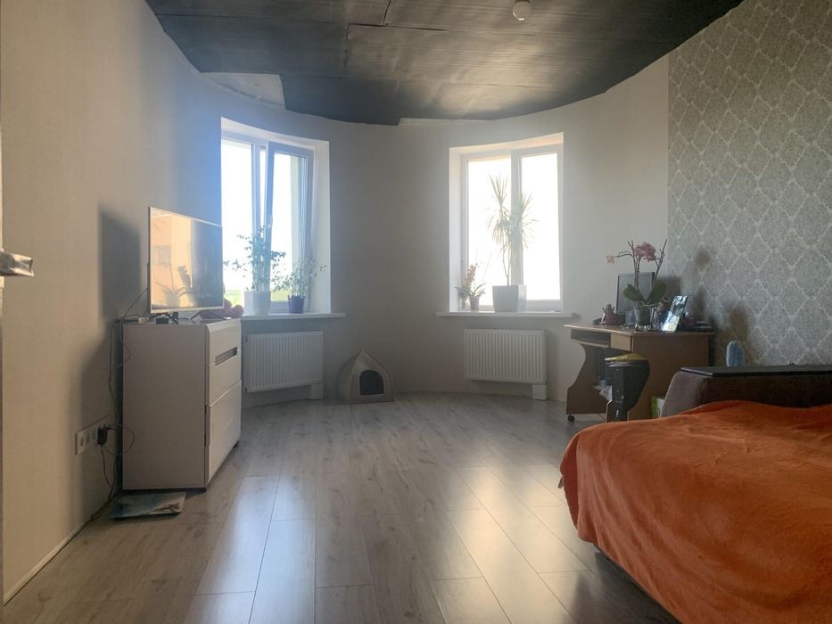 Видова 1К з ремонтом на Озерній, Рауш