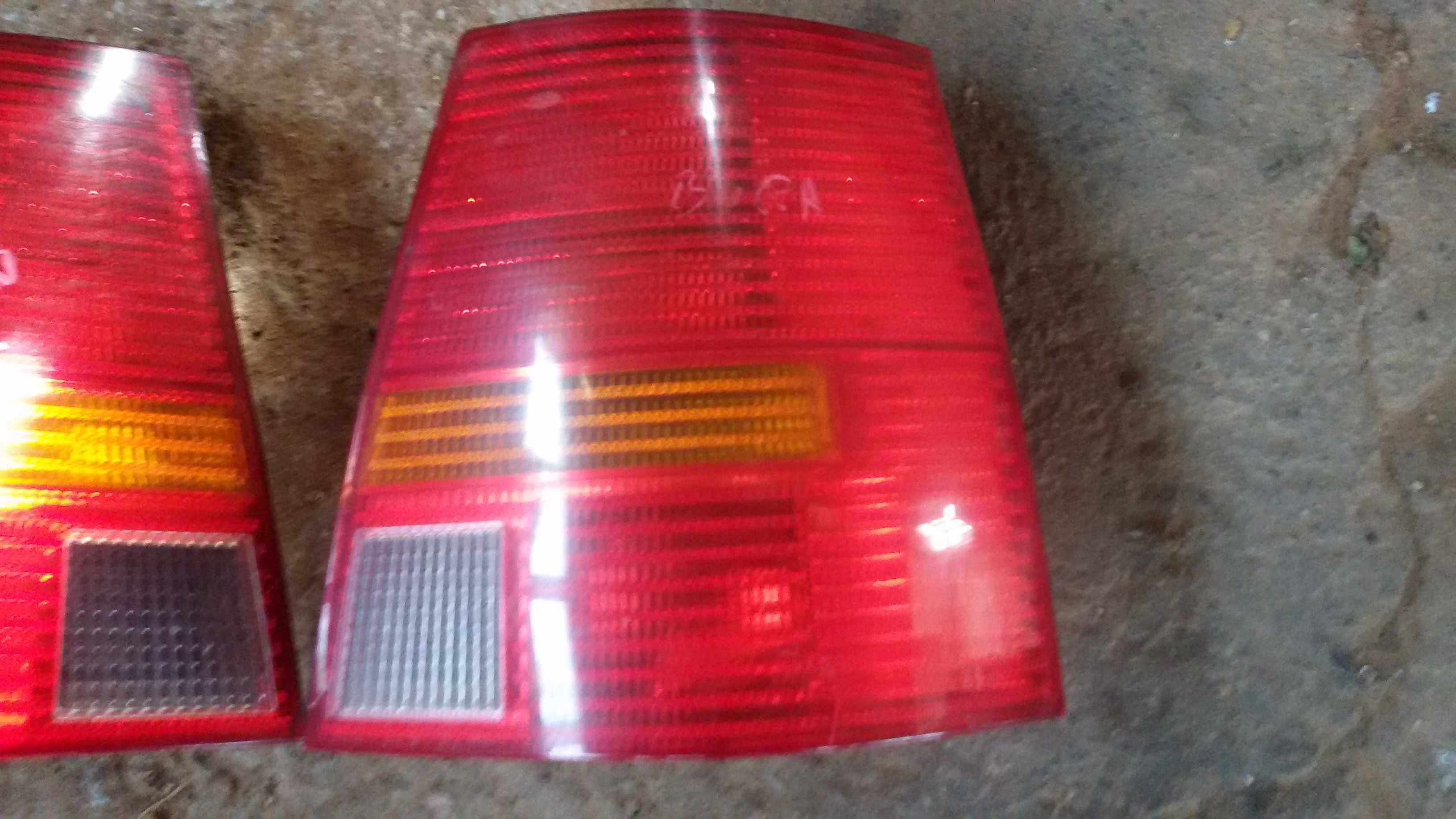 Lampy tylne  vw bora golf 4 kombi