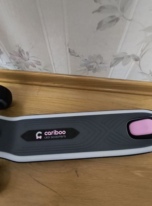 Nowa hulajnoga cariboo LED