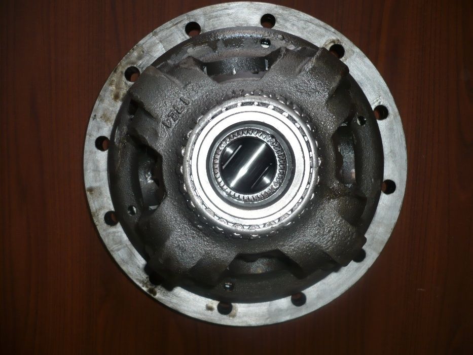 Mechanizm różnicowy New Holland 8670,8770,8870,8970,Ford g 170,g 190.