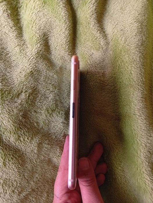 iPhone 8 para peças ou reparação