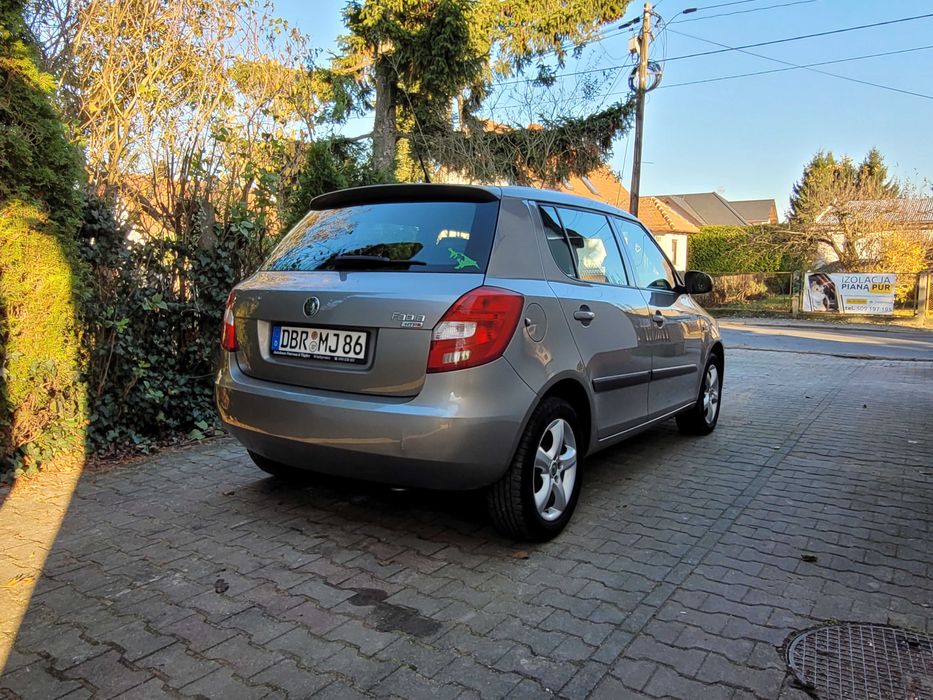 Skoda Fabia 1.2 Benzyna 70 KM Opłacony Klimatyzacja Alufelgi Hak