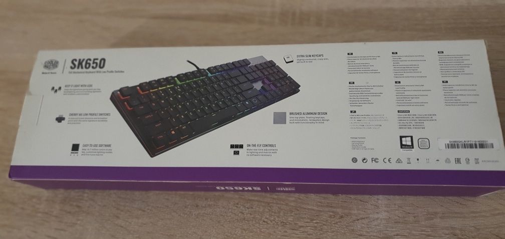 Teclado Mecânico Coolermaster sk650 RGB