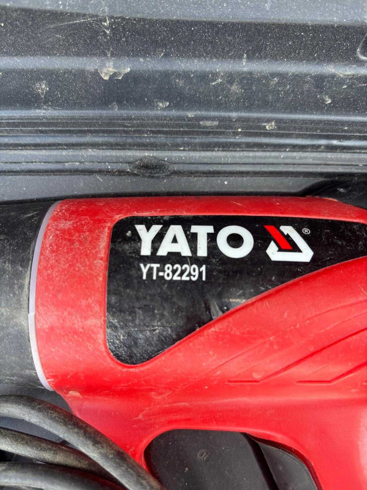 Opalarka YATO z walizką