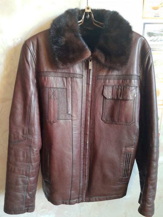 Шкіряна зимова чоловіча куртка