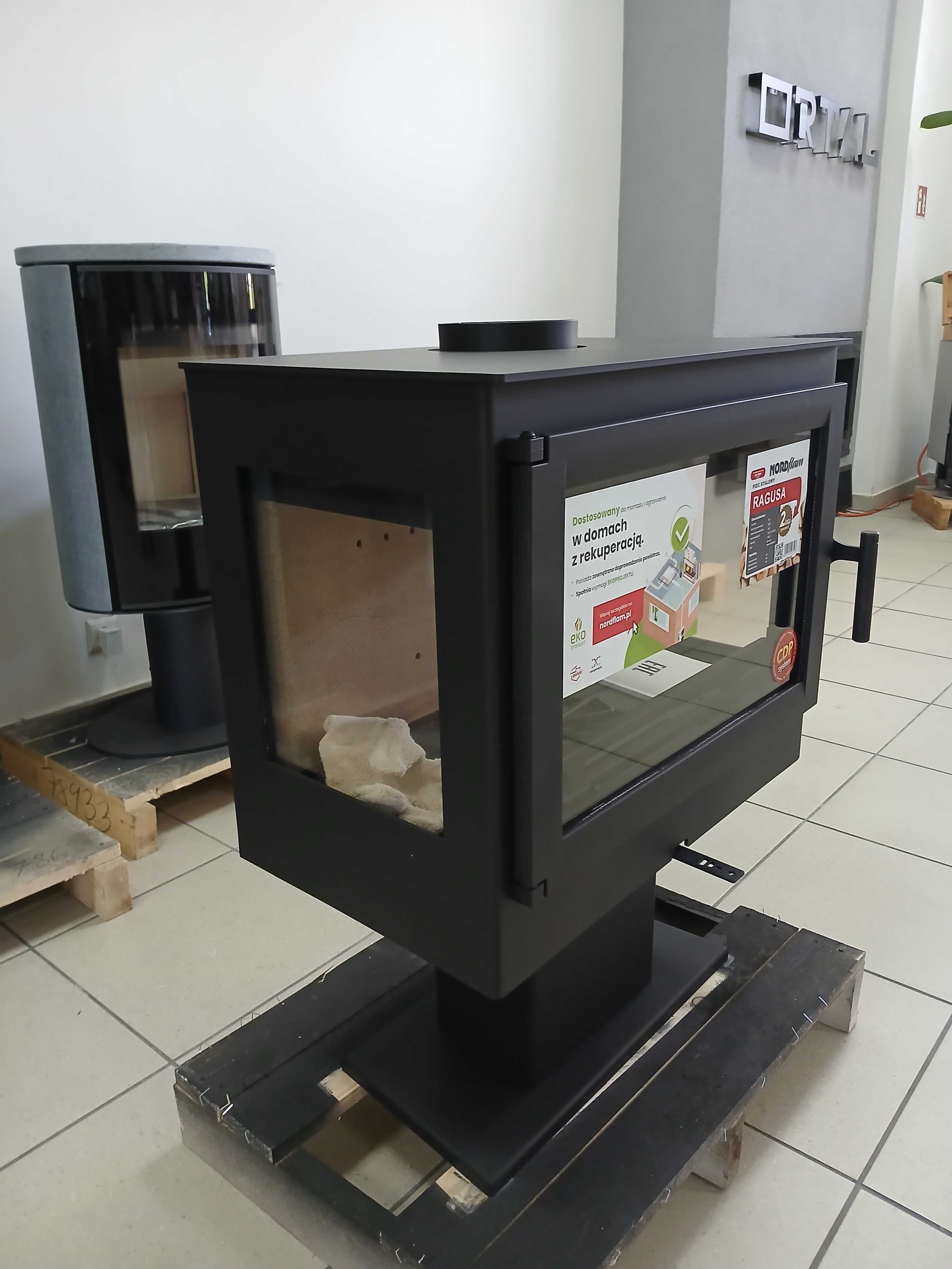 Piec kominkowy trzy szyby Nordflam Ragusa 9,5kW od ręki montaż