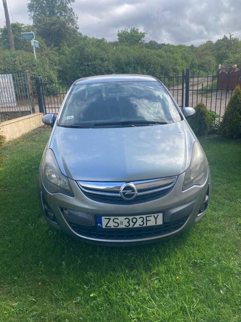 Opel Corsa D 1,2 benzyna 4 cylindry