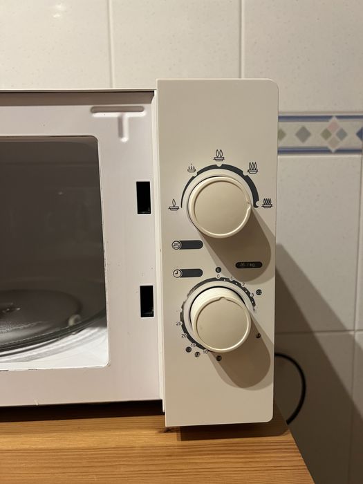 Microondas com descongelação