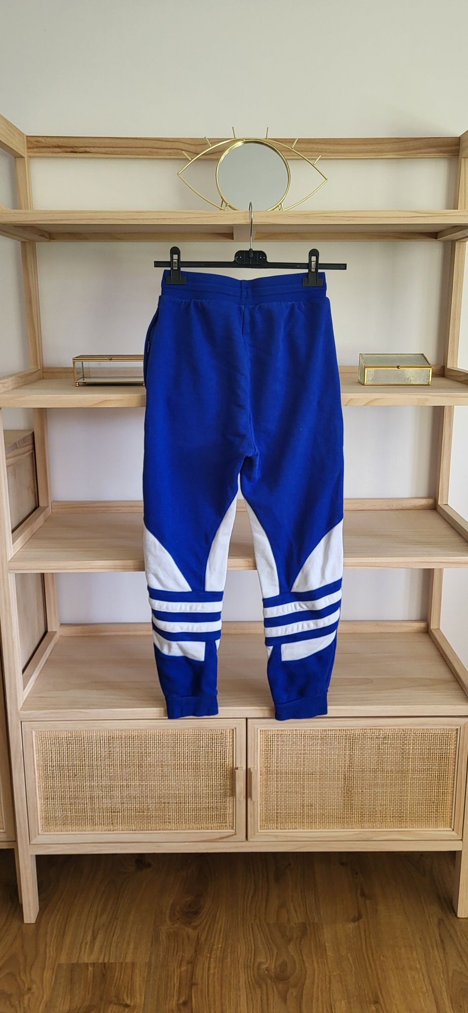 Spodnie dresowe Adidas 152