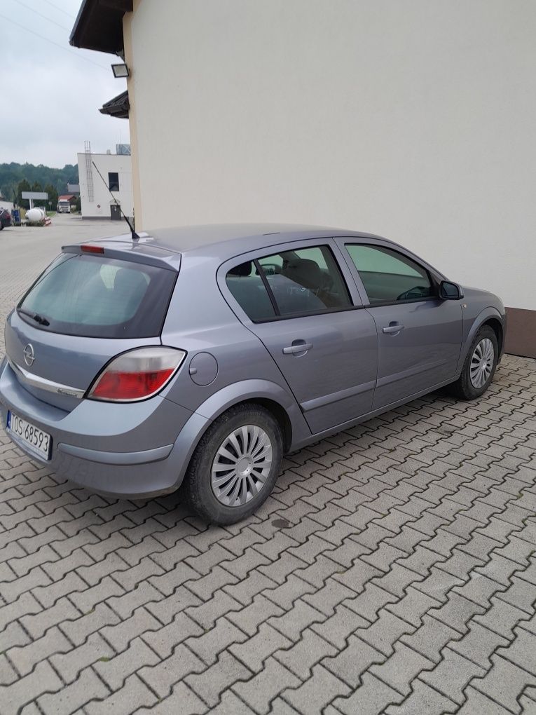 Opel Astra H 1,6 ecotec