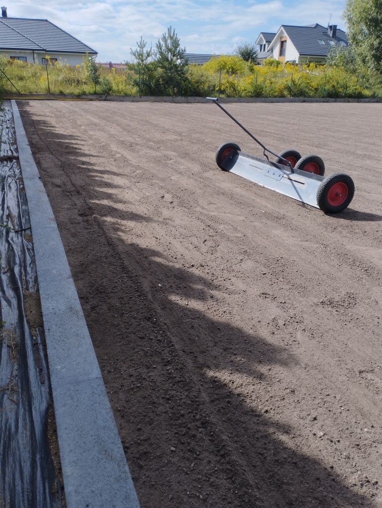 Zakładanie ogrodów, równanie terenu, transport ziemi, niwelacja terenu